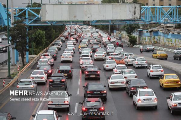 ترافیک سنگین در آزادراه کرج - قزوین