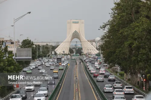 هشدار زرد هواشناسی طوفان گرد و خاک و بارندگی های رگباری در راه تهران است