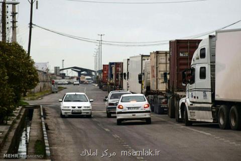 ۳۴۰ راننده كامیون زندانی در عشق آباد، چشم انتظار سفر نوروزی روحانی