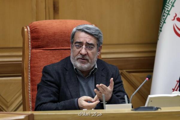وزیر كشور خبر داد: برخورد پلیس با باندهای كودكان كار و خیابان