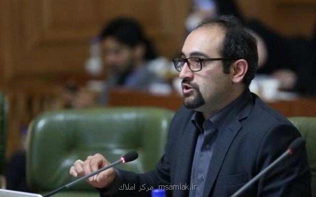 درخواست عضو شورا از حناچی برای پیگیری نوسازی حمل و نقل در جلسات هیات دولت